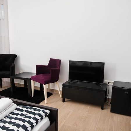 Studio Apartment Vukcevic 2 포드고리차 외부 사진
