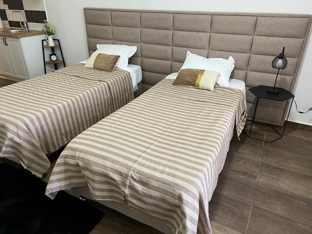 Studio Apartment Vukcevic 2 포드고리차 외부 사진